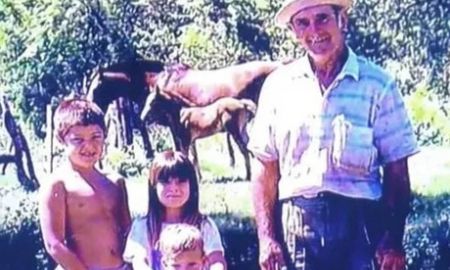 Los nuevos trabajos en la estancia La Candelaria fueron ordenados por el juez Gustavo Acosta, quien está a cargo de la investigación y son desarrollados por el Equipo Argentino de Antropología Forense (EAAF). Los nuevos trabajos en la estancia La Candelaria fueron ordenados por el juez Gustavo Acosta, quien está a cargo de la investigación y son desarrollados por el Equipo Argentino de Antropología Forense (EAAF).