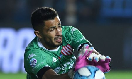 Sebastián Moyano seguirá en Unión por otro año y medio. Sebastián Moyano seguirá en Unión por otro año y medio.