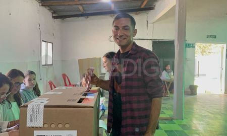 Se impone el actual mandatario de Unidos para Cambiar Santa Fe, Andrés Soperez con el 48,93%. Se impone el actual mandatario de Unidos para Cambiar Santa Fe, Andrés Soperez con el 48,93%.