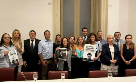 Familiares de Gallo y Giuliani piden apoyo a legisladores y ser recibidos por Milei Familiares de Gallo y Giuliani piden apoyo a legisladores y ser recibidos por Milei