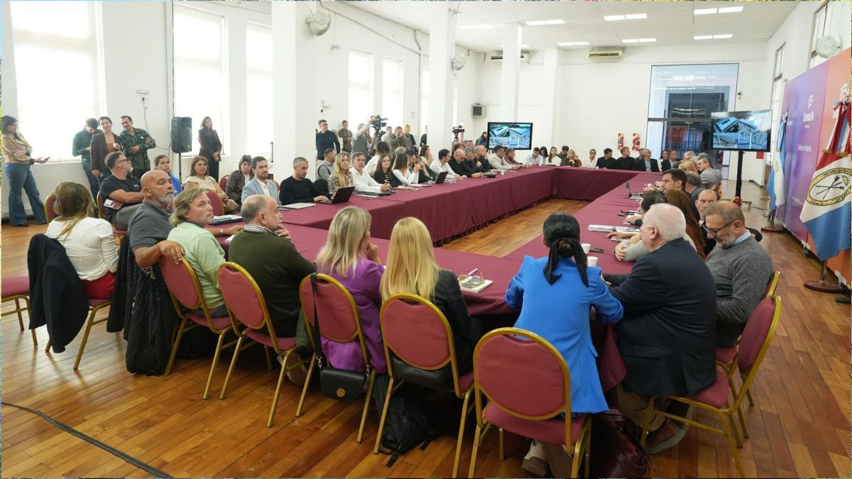 El Gobierno de Santa Fe evaluó este viernes el avance de las obras y de la organización de los Juegos Suramericanos 2026