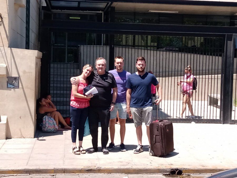 El senador Felipe Michlig estuvo internado en una habitación común y recibió oxígeno suplementario.