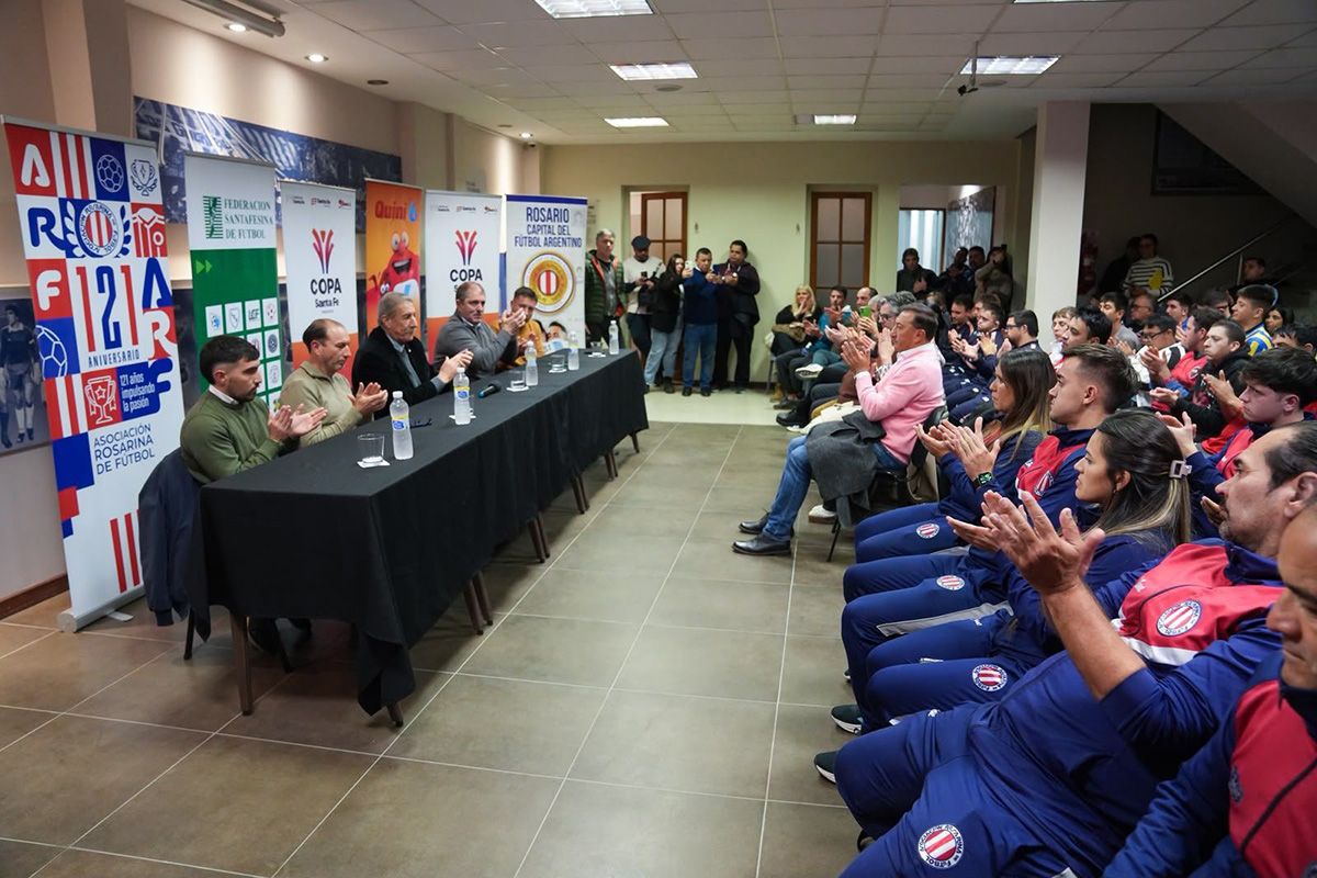 La Copa Santa Fe, organizada por la Provincia junto con la Federación Santafesina de Fútbol y con el respaldo de Lotería de Santa Fe, incorpora por primera vez ambas disciplinas.