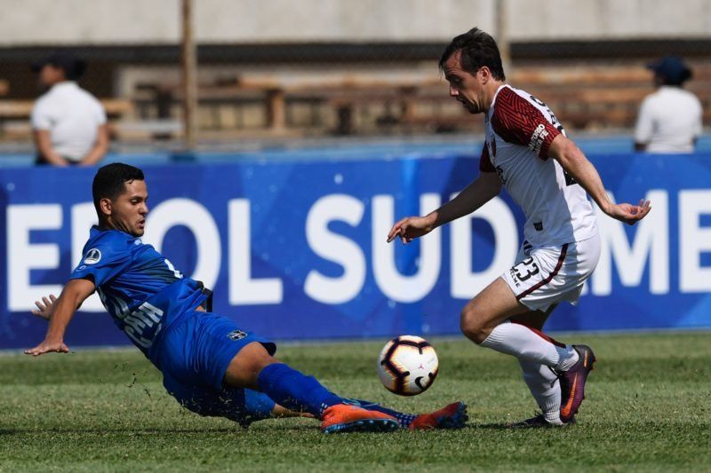 Copa Sudamericana: Colón, con diez jugadores, cayó ante Zulia con un gol sobre la hora