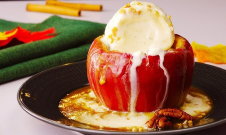 Manzanas asadas en freidora de aire. Manzanas asadas en freidora de aire.