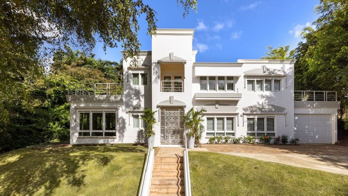 Un lujo: Daddy Yankee alquila su mansión por Airbnb