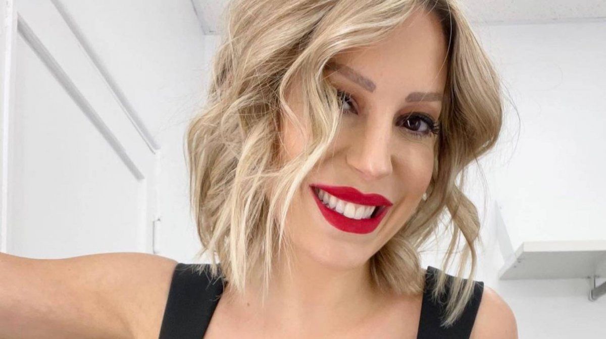 Noelia Marzol luce un vestido sin tela en las redes sociales.