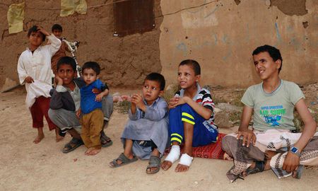 De la cantidad desbloqueada por el Fondo Central de Respuesta a Emergencias de la ONU, 20 millones de dólares se destinarán a Etiopía y los 80 millones restantes se distribuirán entre seis países: Afganistán (15 millones), Burkina Faso (6 millones), República Democrática del Congo (7 millones), Nigeria (15 millones), Sudán del Sur (7 millones) y Yemen (30 millones). De la cantidad desbloqueada por el Fondo Central de Respuesta a Emergencias de la ONU, 20 millones de dólares se destinarán a Etiopía y los 80 millones restantes se distribuirán entre seis países: Afganistán (15 millones), Burkina Faso (6 millones), República Democrática del Congo (7 millones), Nigeria (15 millones), Sudán del Sur (7 millones) y Yemen (30 millones).