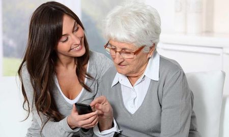 Maximiliana, el celular diseñado exclusivamente para adultos mayores. Maximiliana, el celular diseñado exclusivamente para adultos mayores.