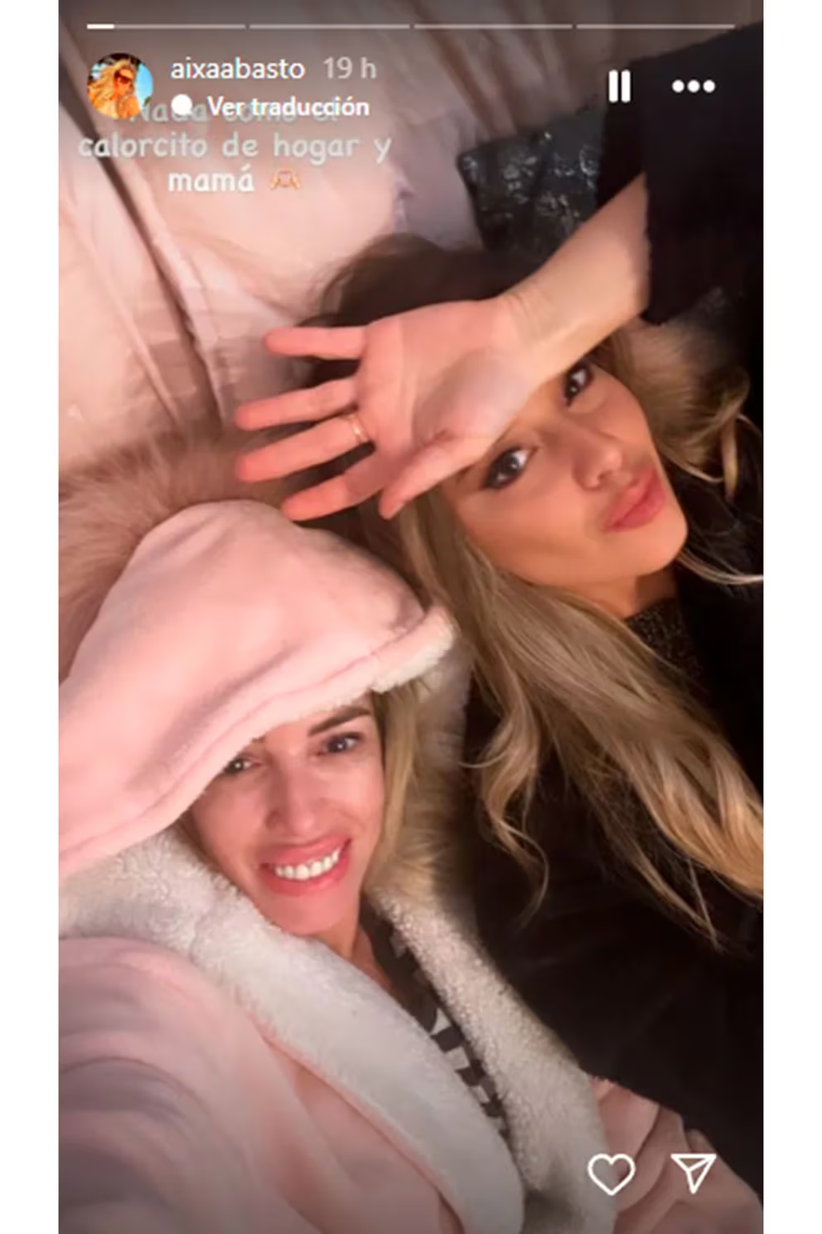 Aixa Abasto y Zoe Bogach justa, luego de la eliminación de su hija de Gran Hermano. Aixa Abasto y Zoe Bogach justa, luego de la eliminación de su hija de Gran Hermano.