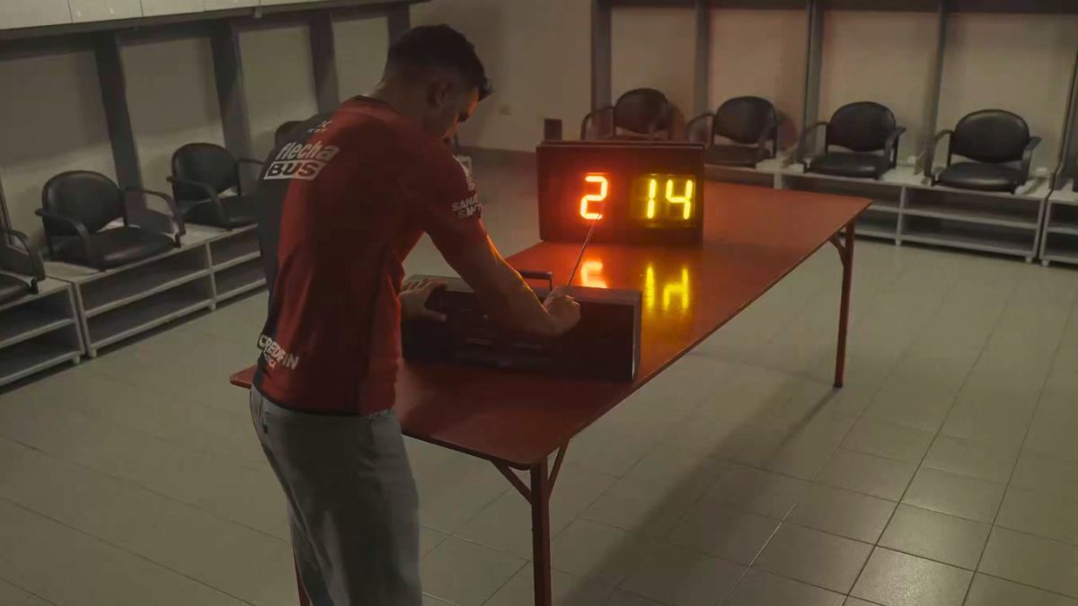 Colón presentó de manera oficial al defensor Pier Barrios. En su video se aprecia también el N° 14