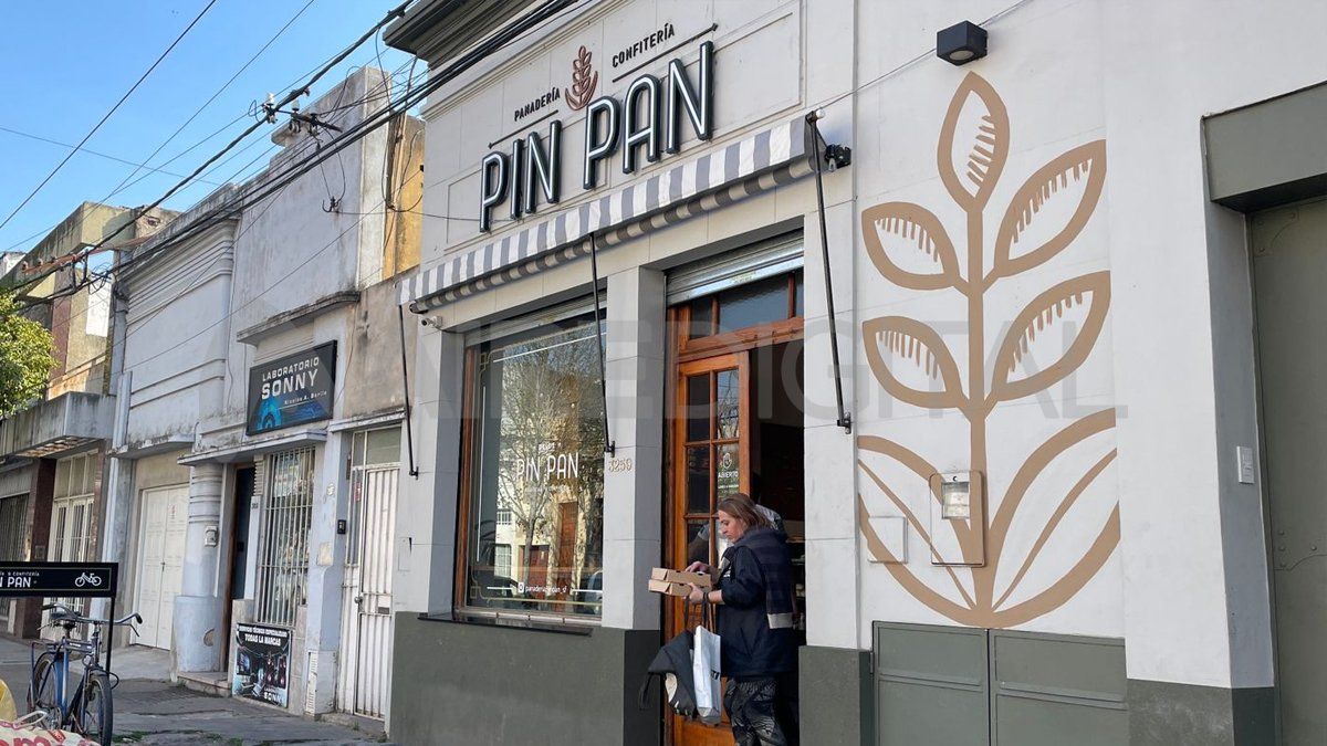 La panadería está ubicada en Francia al 3200 de la ciudad de Santa Fe.