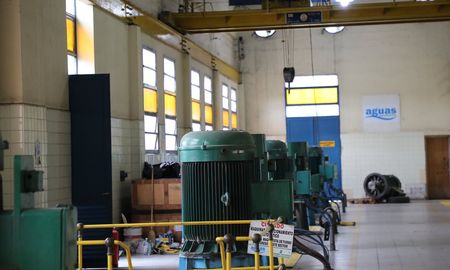 Las tareas de mantenimiento en el sector eléctrico de la planta de Assa apuntan a mejorar la calidad del servicio. Las tareas de mantenimiento en el sector eléctrico de la planta de Assa apuntan a mejorar la calidad del servicio.