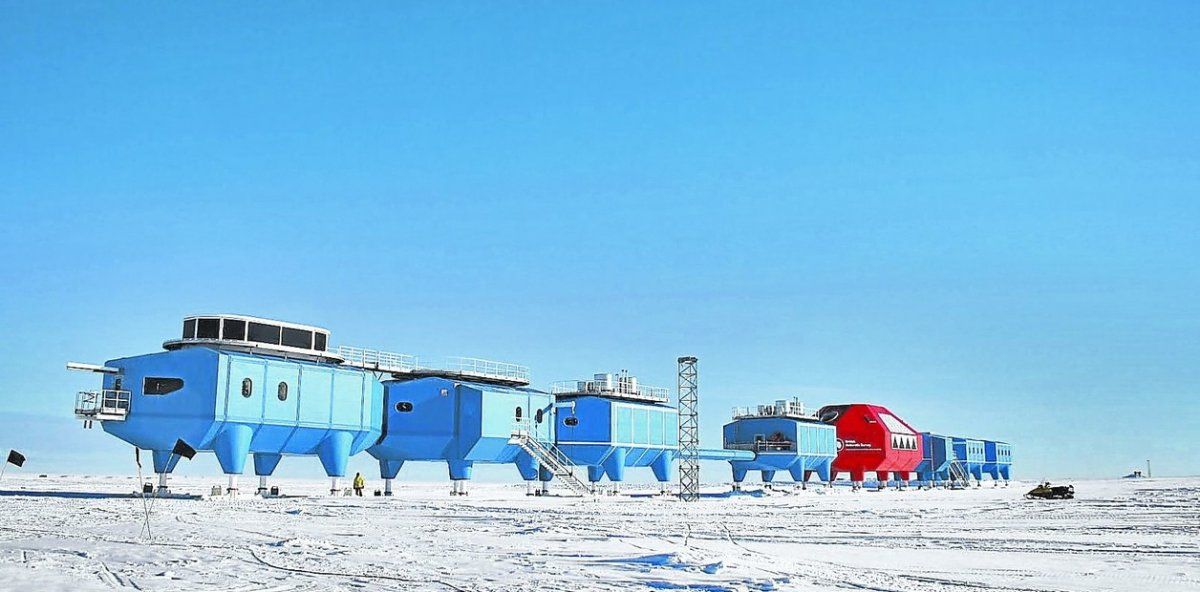 Antártida: se está desprendiendo un iceberg con una base británica encima