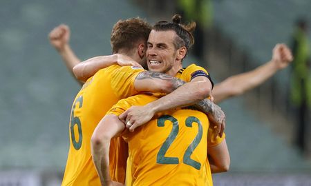 Gales se afirma en el grupo A de la mano de Gareth Bale. Gales se afirma en el grupo A de la mano de Gareth Bale.