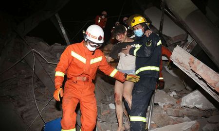 El edificio estaba en medio de un proceso de decoración cuando ocurrió el colapso el sábado cerca de las 19.15 hora local. El edificio estaba en medio de un proceso de decoración cuando ocurrió el colapso el sábado cerca de las 19.15 hora local.