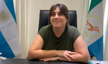 Una ministra de Chaco fue picada por una víbora tras un acto con Alberto Fernández Una ministra de Chaco fue picada por una víbora tras un acto con Alberto Fernández