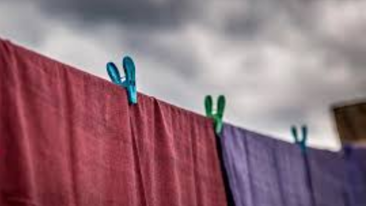 El truco finlandés que te salva cuando no podés secar la ropa por el frío