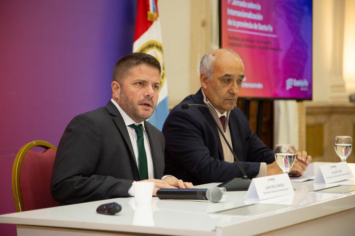 Santa Fe consolida una estrategia de internacionalización con eje en producción, innovación y desarrollo territorial. Santa Fe consolida una estrategia de internacionalización con eje en producción, innovación y desarrollo territorial.