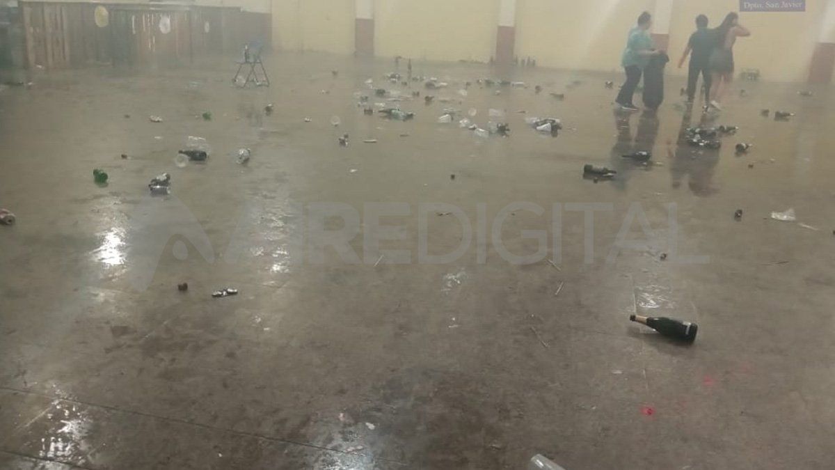 En el Club Sociedad Suiza de Gimnasia, polic&iacute;as de la Comisar&iacute;a 2da de Romang se hicieron presentes, debido a que se realizaba un evento recreativo con gran concurrencia de personas.