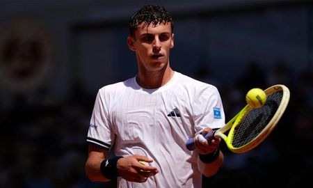 Se terminó la ilusión de Cerúndolo en Roland Garros tras caer ante Berrettini en octavos Se terminó la ilusión de Cerúndolo en Roland Garros tras caer ante Berrettini en octavos