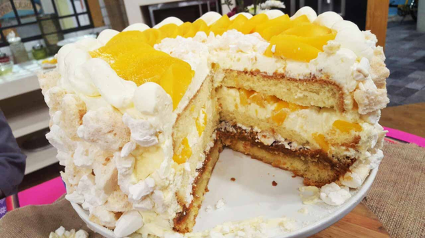 Cómo hacer la torta chajá, un clásico de la repostería.