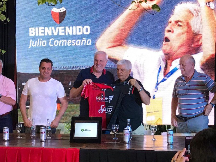 Colón presentó oficialmente a Julio Comesaña