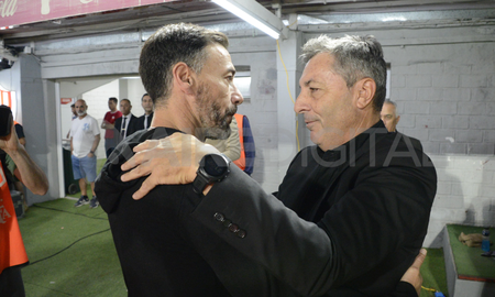 El Kily González habló del cruce que tuvo con Frank Kudelka tras la derrota de Unión El Kily González habló del cruce que tuvo con Frank Kudelka tras la derrota de Unión