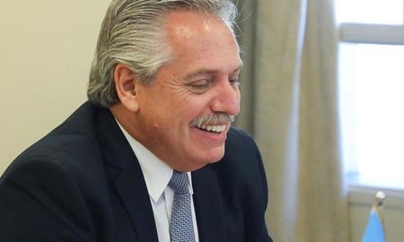 El presidente Alberto Fernández encabezará este domingo, a partir de las 10.00, en el Partido de General Pueyrredón, el acto de lanzamiento del Operativo Verano de la Anses, momento en el que firmará el decreto de promulgación de la Ley de Movilidad Jubilatoria. El presidente Alberto Fernández encabezará este domingo, a partir de las 10.00, en el Partido de General Pueyrredón, el acto de lanzamiento del Operativo Verano de la Anses, momento en el que firmará el decreto de promulgación de la Ley de Movilidad Jubilatoria.