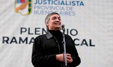 Máximo Kirchner pidió adelantar al 1° de julio la totalidad de los aumentos pautados en el Consejo del Salario para 2022. Máximo Kirchner pidió adelantar al 1° de julio la totalidad de los aumentos pautados en el Consejo del Salario para 2022.