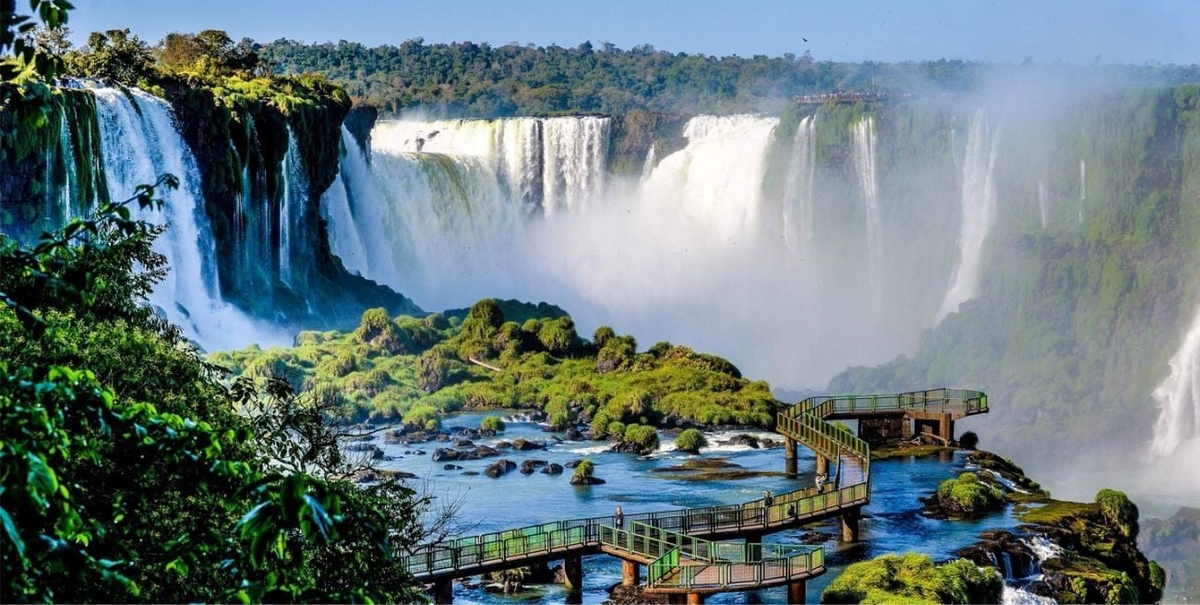 Las Cataratas del Iguazú compiten por los Oscar del turismo