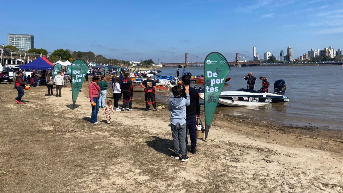 La laguna Setúbal se transformó este fin de semana en un gran escenario deportivo. La laguna Setúbal se transformó este fin de semana en un gran escenario deportivo.