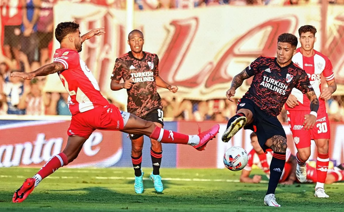 Unión vs River en el Unión vs River en el