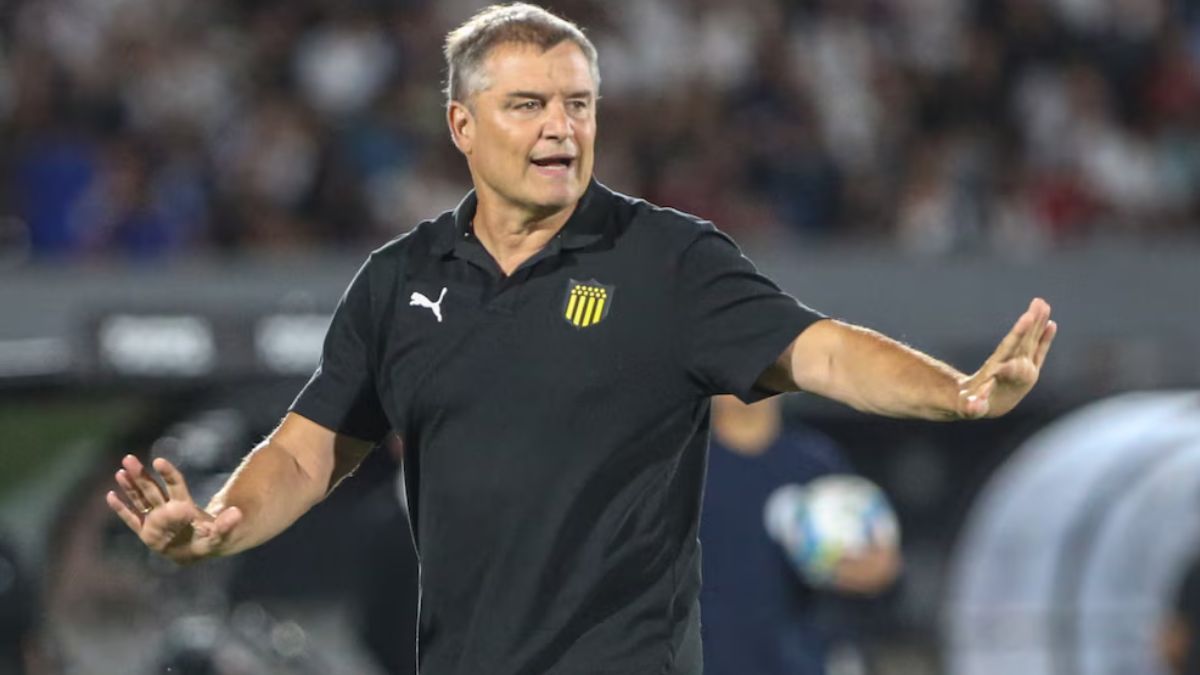 El experimentado entrenador que apuntó Boca para reemplazar a Miguel Ángel Russo