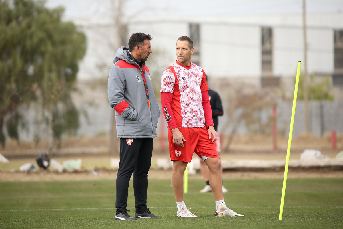 Diego Dabove y Luciano Aued de Instituto. Diego Dabove y Luciano Aued de Instituto.