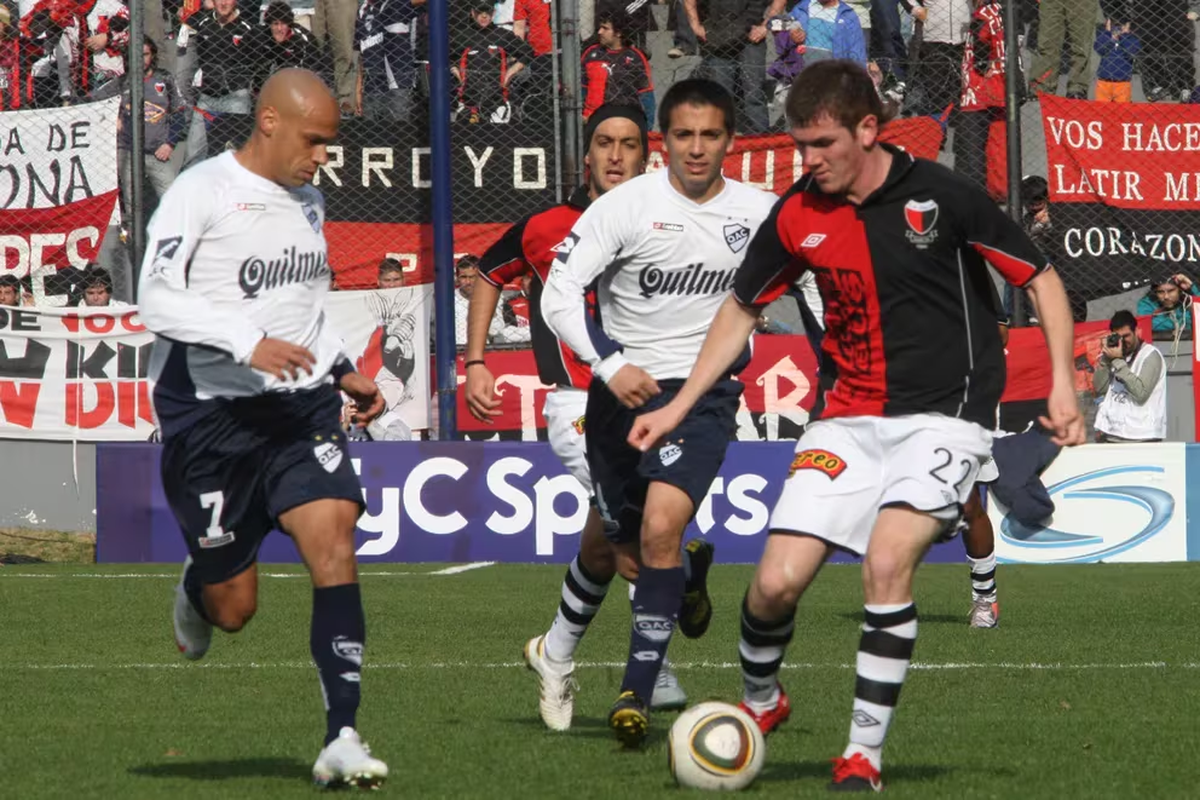 El día del debut de Lesman en cancha de Quilmes, en el año 2010. El día del debut de Lesman en cancha de Quilmes, en el año 2010.
