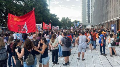 Organizaciones sociales y sindicales se manifestaron en Santa Fe contra la reforma laboral
