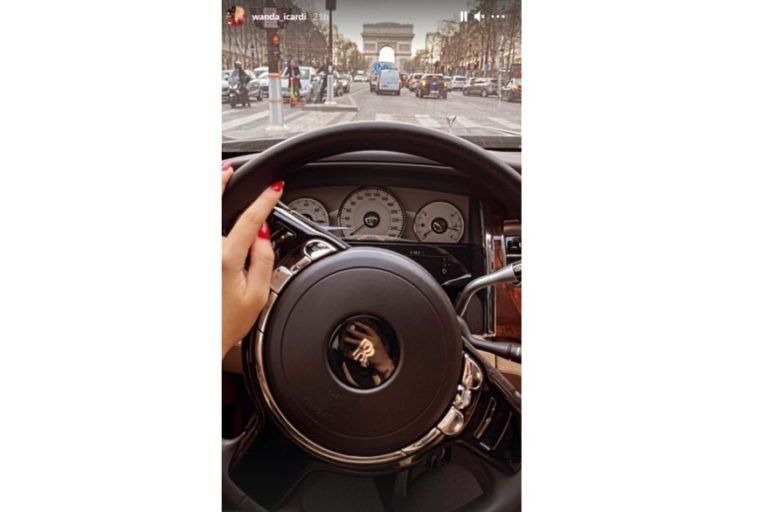 Wanda Nara manifestó su bronca a través de sus historias de Instagram.