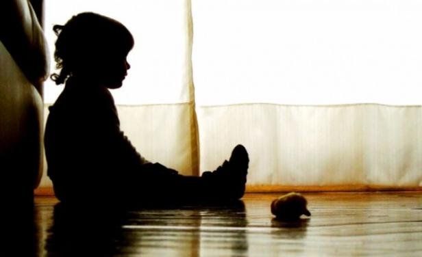 Ocho años a un hombre por abusar sexualmente de la hija de su pareja