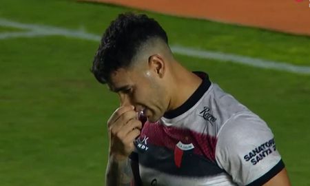 José Pablo Neris no pudo anotar de penal ante Atlético Tucumán y Colón lleva tres penales errados de forma consecutiva. José Pablo Neris no pudo anotar de penal ante Atlético Tucumán y Colón lleva tres penales errados de forma consecutiva.