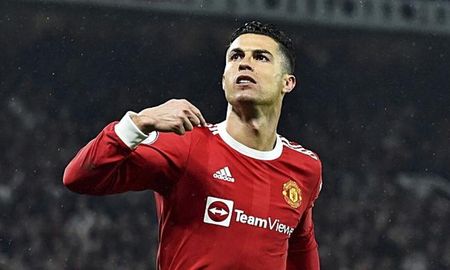 el manchester united tiene decidido a vender al portugues cristiano ronaldo el manchester united tiene decidido a vender al portugues cristiano ronaldo