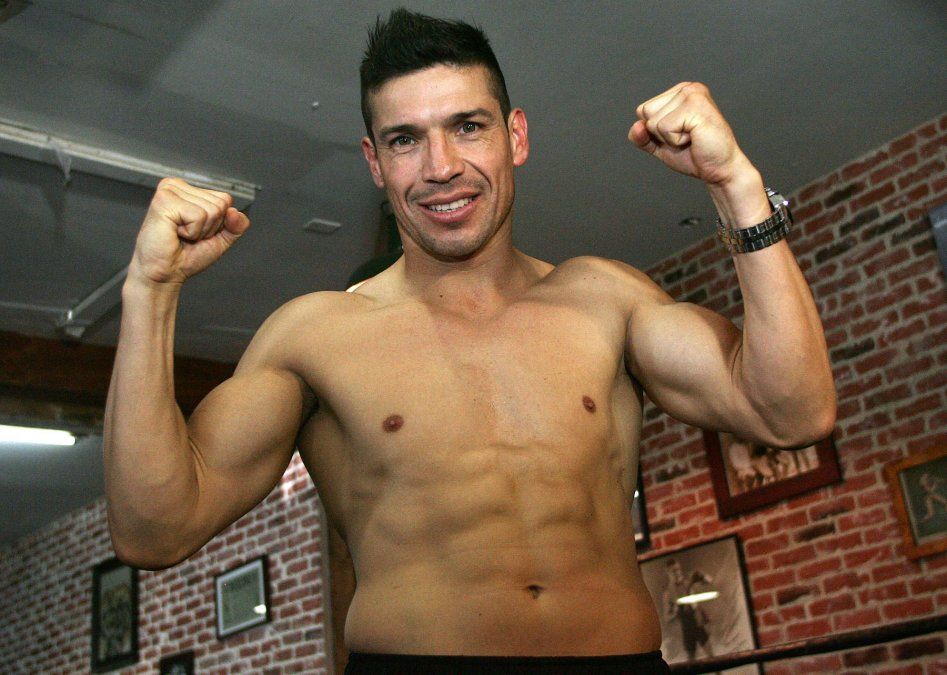 Maravilla Martínez ganó su tercera pelea tras su retorno al boxeo