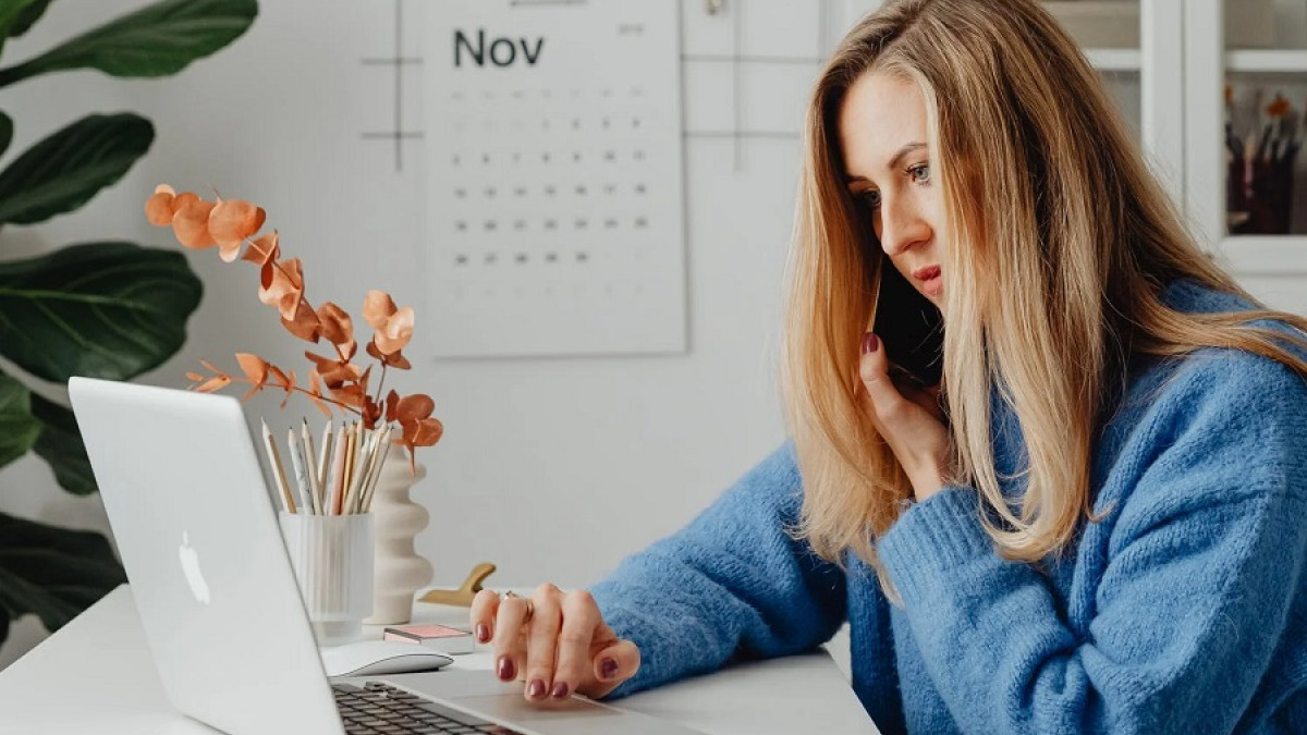 Más de un tercio de los trabajadores del mundo supera las 48 horas semanales, el límite considerado saludable.