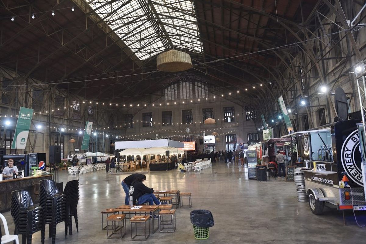 El invernal se desarrolló en las instalaciones de la estación Manuel Belgrano, contó con cerca de 60 propuestas gastronómicas, con patio de fuegos y pastelería.