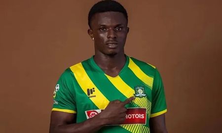 Asesinaron al futbolista Dominic Frimpong en intento de robo al micro del plantel. Asesinaron al futbolista Dominic Frimpong en intento de robo al micro del plantel.