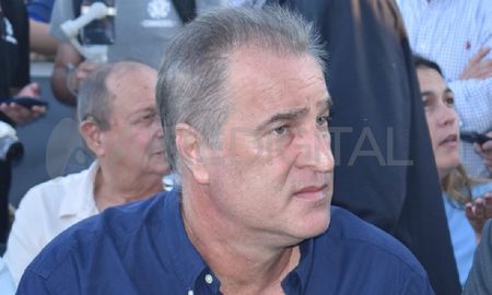 Alberto Garau era el vicepresidente de la Liga Santafesina de Fútbol. Alberto Garau era el vicepresidente de la Liga Santafesina de Fútbol.