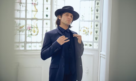 Así es el impresionante departamento de Joaquín Levinton, el cantante de Turf: lleno de obras de arte y elegancia Así es el impresionante departamento de Joaquín Levinton, el cantante de Turf: lleno de obras de arte y elegancia