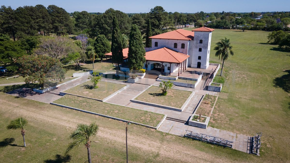 El Parque Arqueológico mantiene viva la primera fundación de Santa Fe y atrae a miles de visitantes cada año. El Parque Arqueológico mantiene viva la primera fundación de Santa Fe y atrae a miles de visitantes cada año.