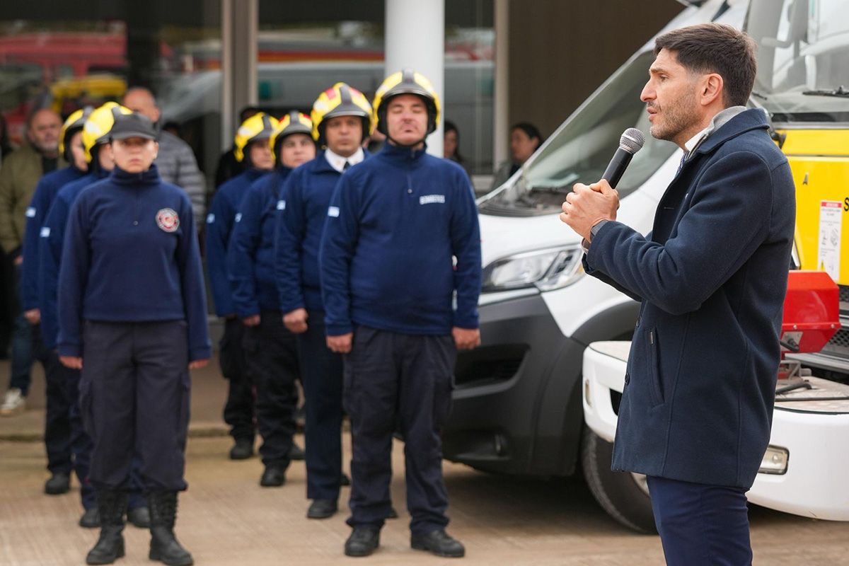 Pullaro supervisó el avance del nuevo Centro de Entrenamiento y Capacitación de la Federación Santafesina de Asociaciones de Bomberos Voluntarios, una obra estratégica que demanda a la Provincia más de 5.600 millones de pesos y que aspira a convertirse en el mayor espacio de formación del país.