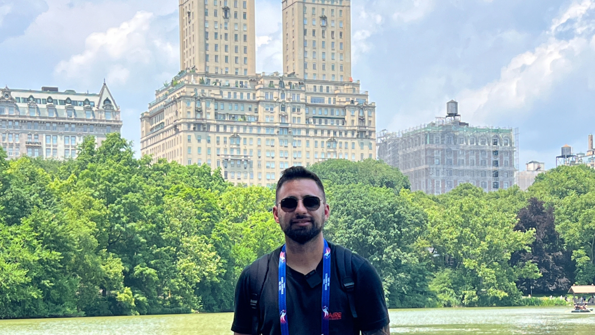 Adriel Driussi, periodista de AIRE, enviado especial a Estados Unidos para cubrir la Copa América. Recorrió lugares icónicos de la ciudad de Nueva York. Adriel Driussi, periodista de AIRE, enviado especial a Estados Unidos para cubrir la Copa América. Recorrió lugares icónicos de la ciudad de Nueva York.